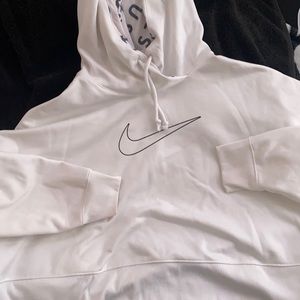 Cropped Nike Hoodie